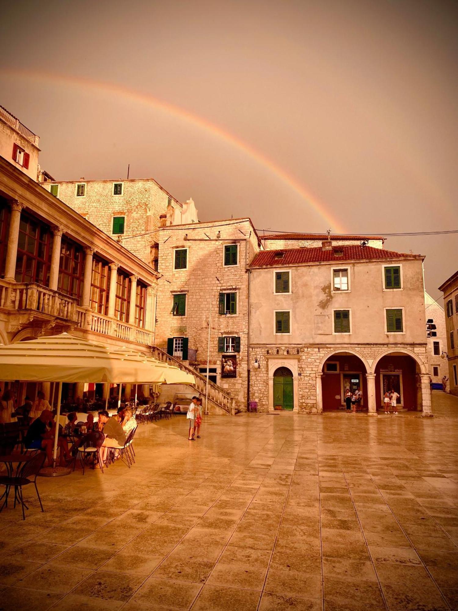 Central Palace Apartment Szybenik Zewnętrze zdjęcie