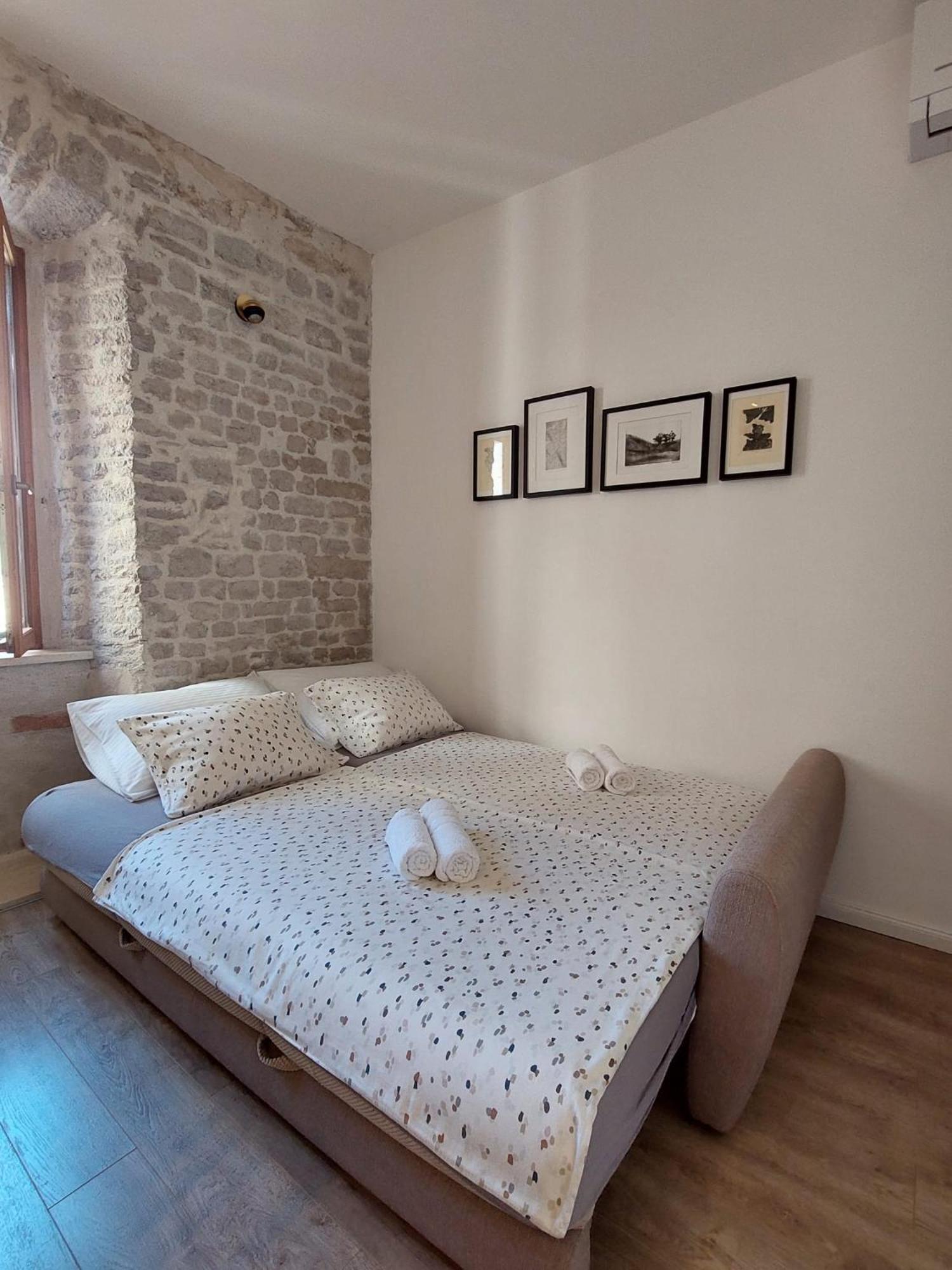 Central Palace Apartment Szybenik Zewnętrze zdjęcie